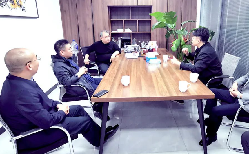 潤發(fā)集團總裁、副董事長滕淵楷一行到訪秦皇島環(huán)保產(chǎn)業(yè)集團